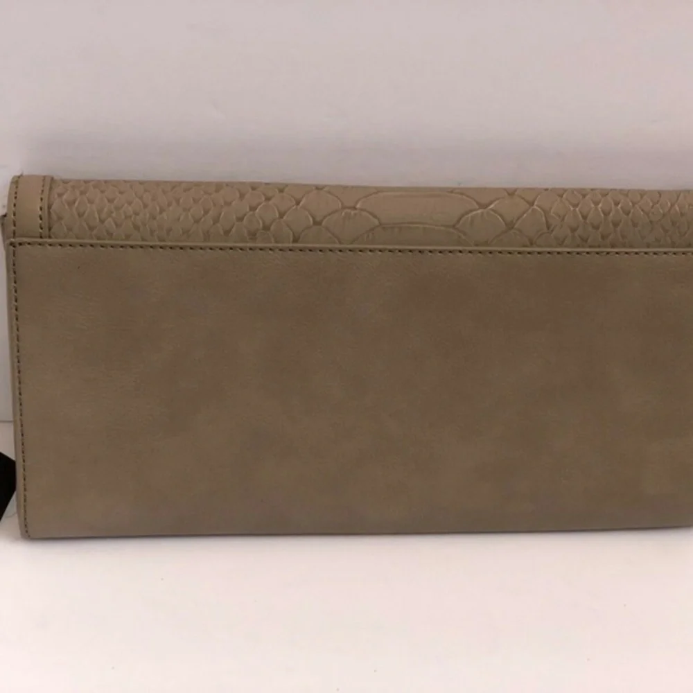 GUESS Clutch Wallet Purse Handbag Evening …